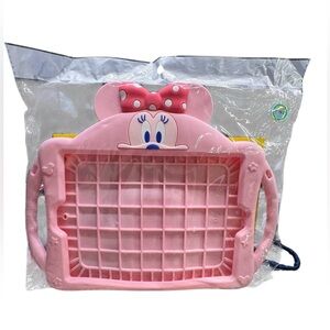 Minnie Mouse TabletCase iPad 10.2''screen Handles Taipa Silicone w/Bracket NWT